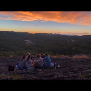 Meet your Posher, Julia